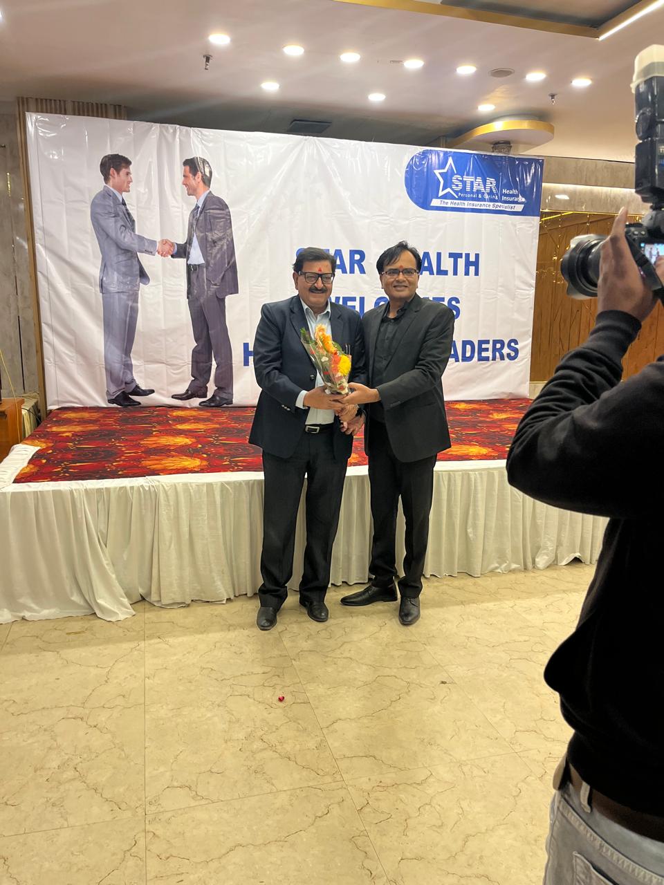 Orthopaedic Surgeon Dr. Sandeep Kapoor