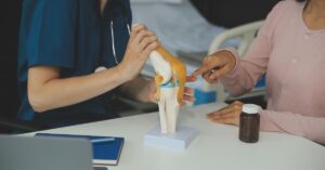 joint Replacement surgeon in indore- Dr. Sandeep Kapoor